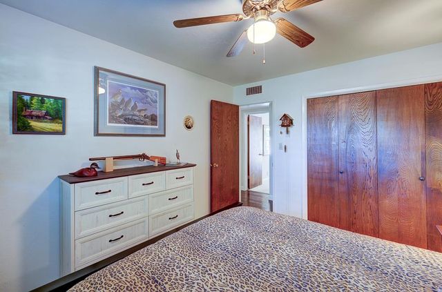 1059 W Stuart Avenue, Fresno, CA 93711