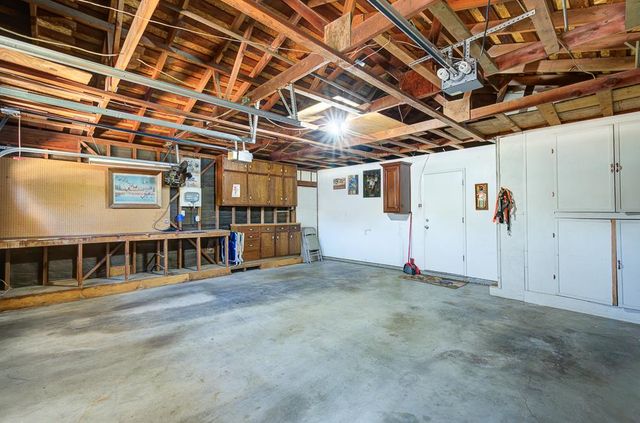 1059 W Stuart Avenue, Fresno, CA 93711