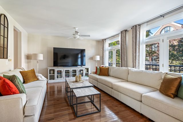 1856 Admiral Court, Glenview, IL 60026