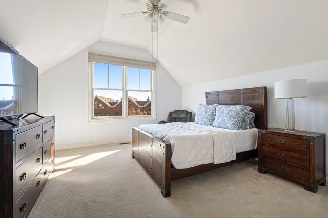 1856 Admiral Court, Glenview, IL 60026