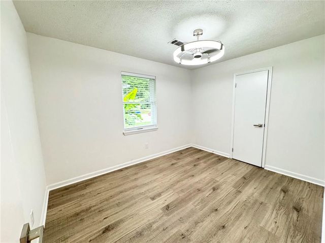 1775 Highpoint Road, Snellville, GA 30078