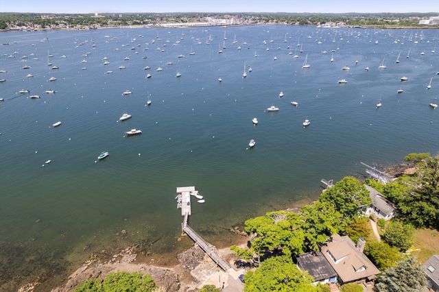 66 Overlook Rd, Marblehead, MA 01945