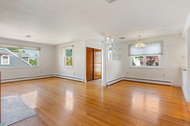 66 Overlook Rd, Marblehead, MA 01945