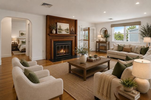 66 Overlook Rd, Marblehead, MA 01945
