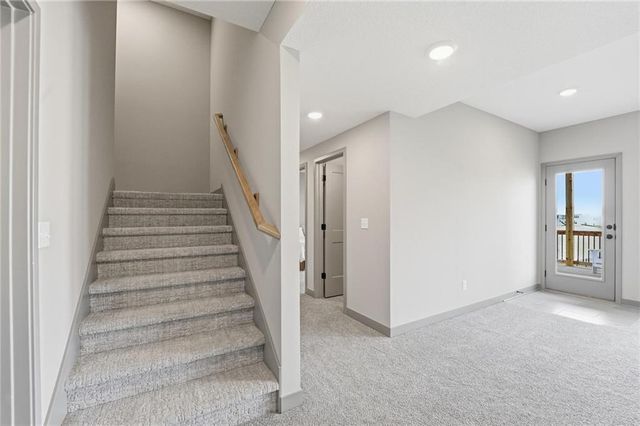 7080 NW Forest Lakes Drive, Parkville, MO 64152