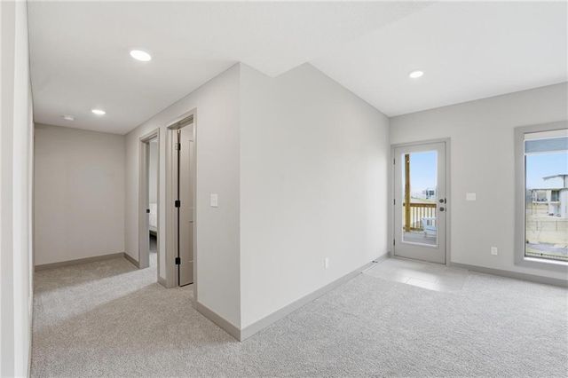 7080 NW Forest Lakes Drive, Parkville, MO 64152