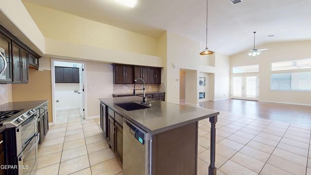 820 La Florida Drive, Canutillo, TX 79835