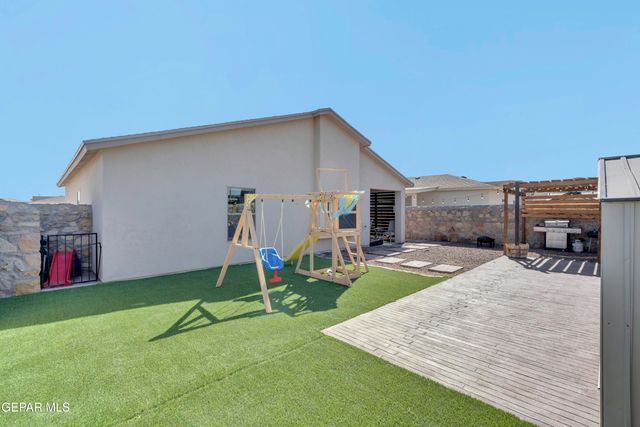 13231 EMERALD HILLS Street, Horizon City, TX 79928