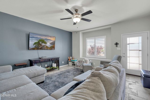 13231 EMERALD HILLS Street, Horizon City, TX 79928