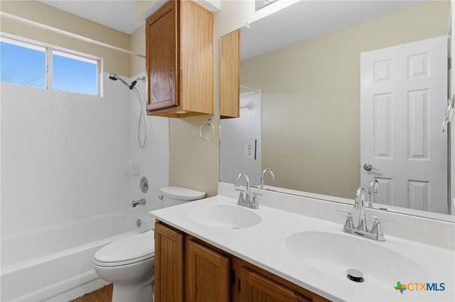 3900 Lemos Drive, Austin, TX 78728