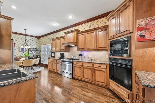 7819 E 99th Place, Tulsa, OK 74133