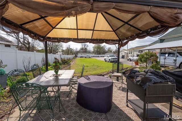 303 Dorothy Street, Sikeston, MO 63801