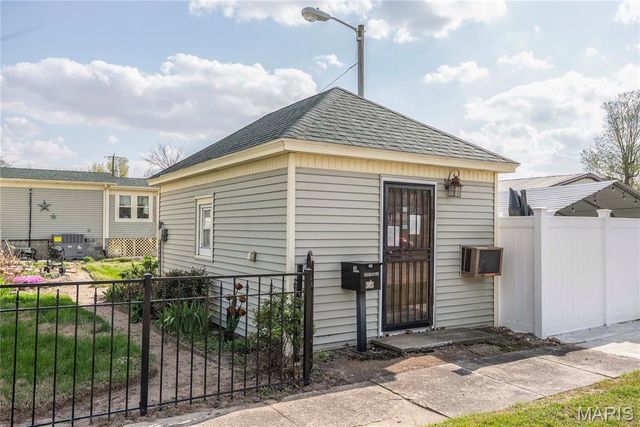 303 Dorothy Street, Sikeston, MO 63801