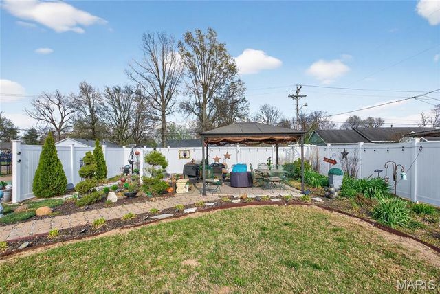 303 Dorothy Street, Sikeston, MO 63801