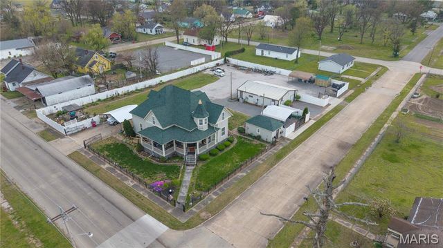 303 Dorothy Street, Sikeston, MO 63801