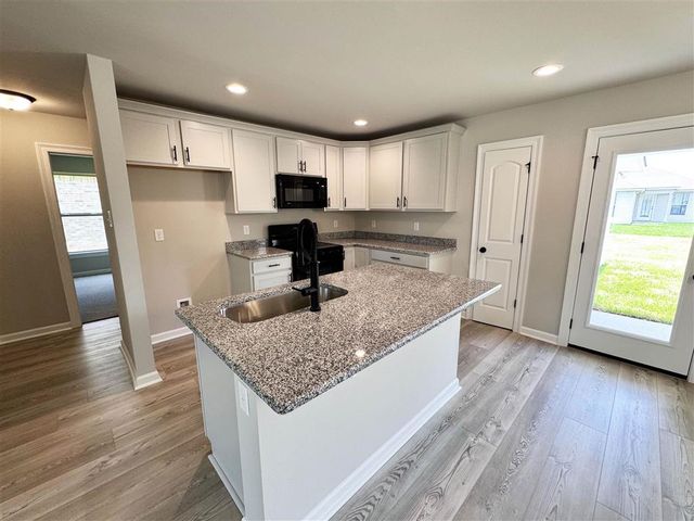 132 CHANDLER Lane, Sulphur, LA 70665