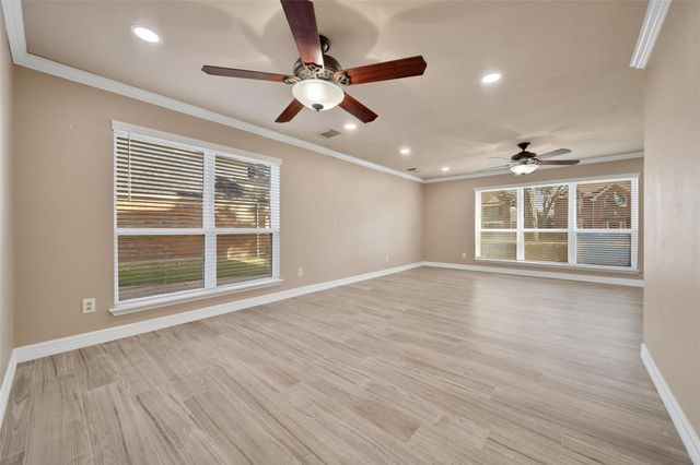 17618 Rustling Aspen Lane, Houston, TX 77095