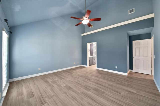 17618 Rustling Aspen Lane, Houston, TX 77095