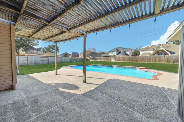 17618 Rustling Aspen Lane, Houston, TX 77095