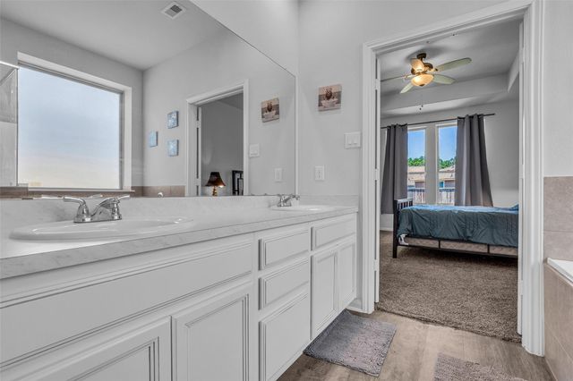 20081 Torrey Pines Lane, Cleveland, TX 77327