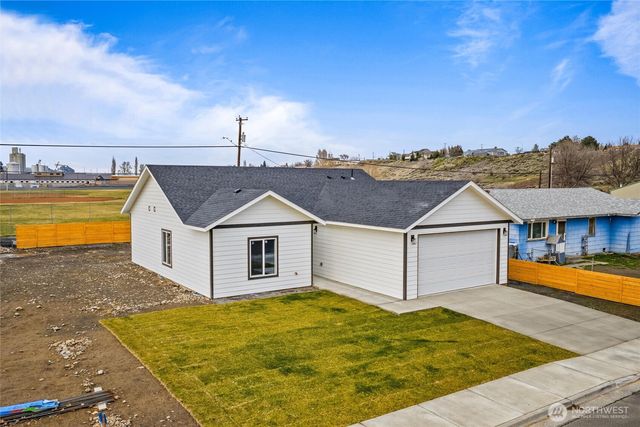 248 SE Pioneer Avenue, Ephrata, WA 98823