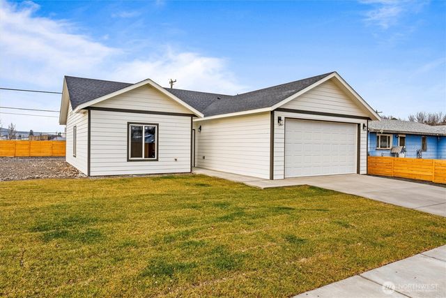 248 SE Pioneer Avenue, Ephrata, WA 98823