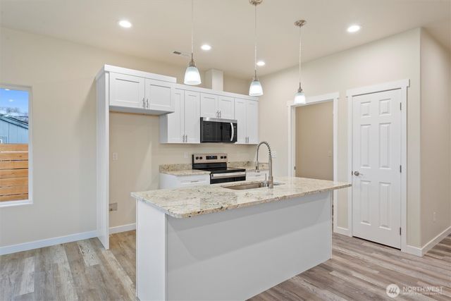 248 SE Pioneer Avenue, Ephrata, WA 98823