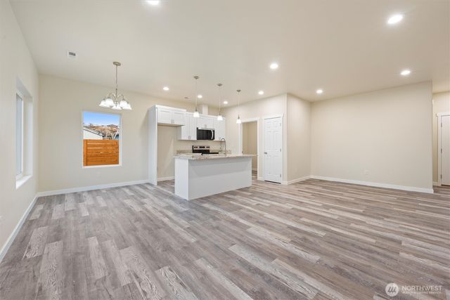 248 SE Pioneer Avenue, Ephrata, WA 98823