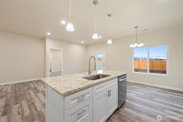 248 SE Pioneer Avenue, Ephrata, WA 98823