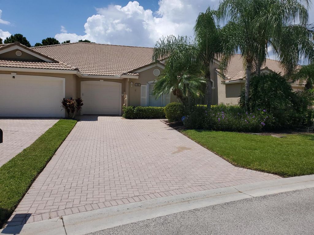 321 NW BROKEN OAK Trail 321, Jensen Beach, FL 34957