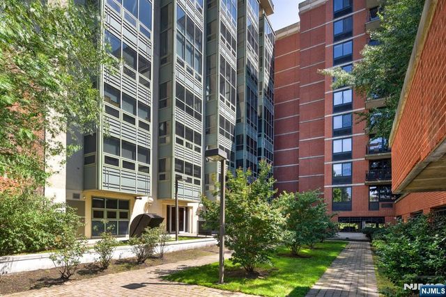 689 Luis Munoz Marin Boulevard 1010, Jersey City, NJ 07310