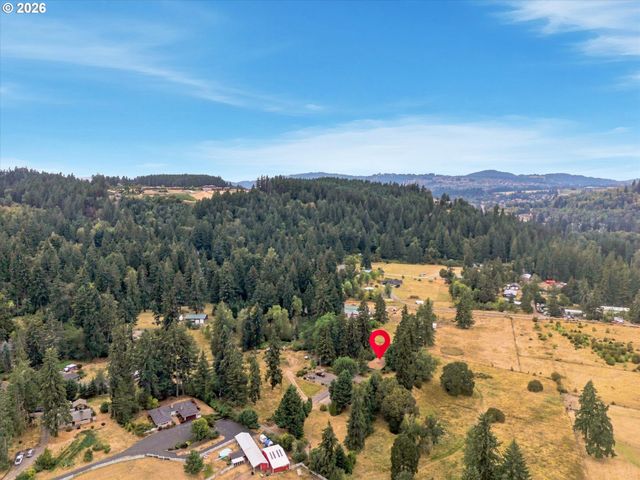 15341 S HATTAN Rd, Oregon City, OR 97045