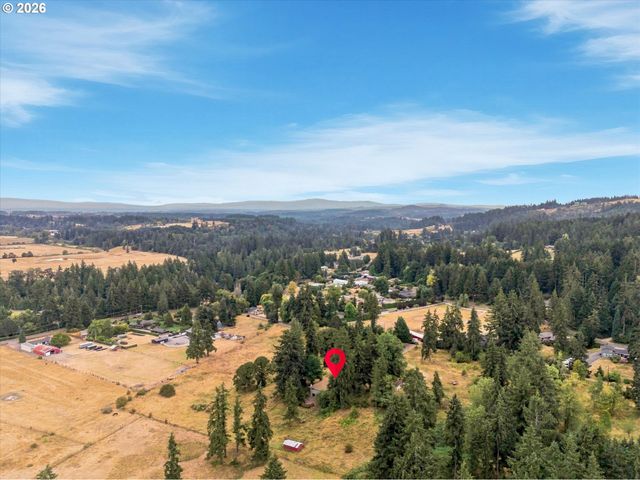 15341 S HATTAN Rd, Oregon City, OR 97045