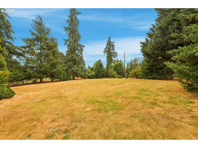 15341 S HATTAN Rd, Oregon City, OR 97045