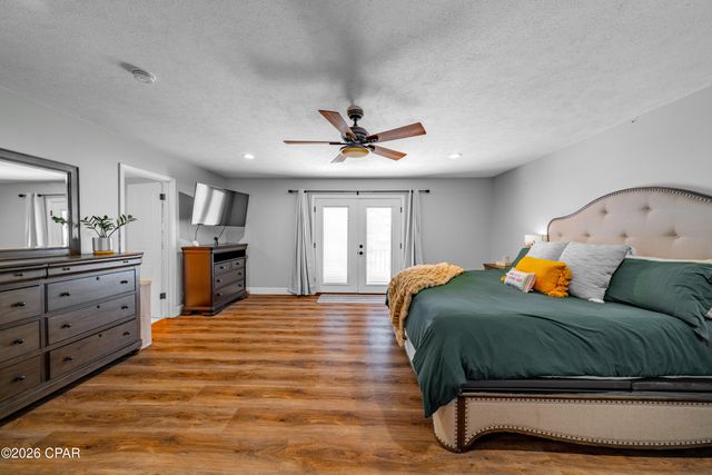 4765 Country Lake Drive, Marianna, FL 32446