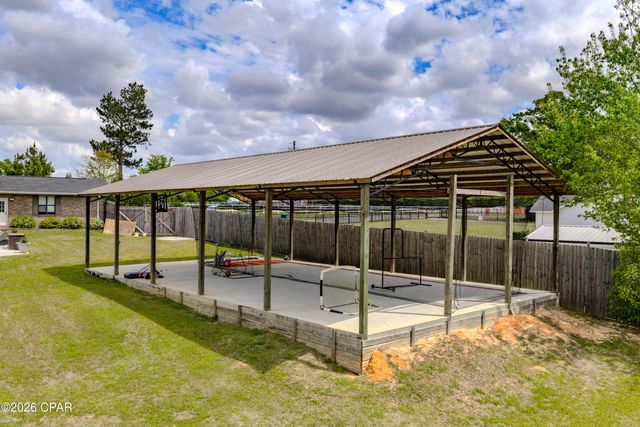 4765 Country Lake Drive, Marianna, FL 32446