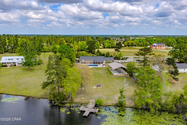 4765 Country Lake Drive, Marianna, FL 32446
