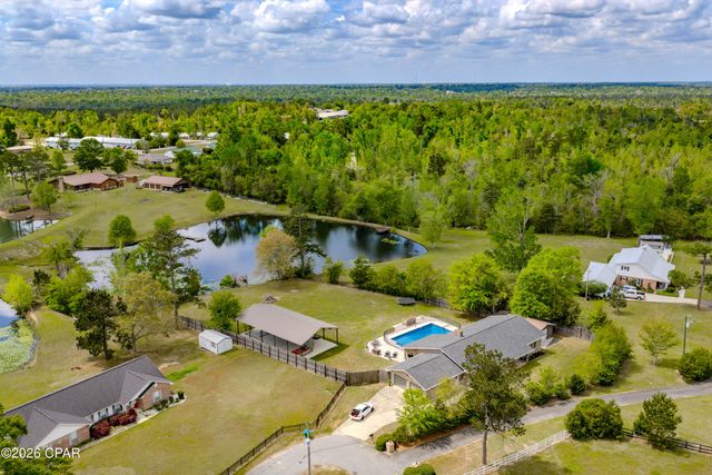 4765 Country Lake Drive, Marianna, FL 32446