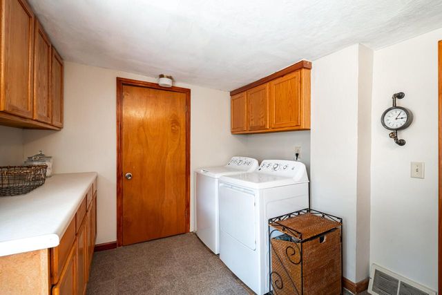 W1554 North Side DRIVE, Oconomowoc, WI 53066