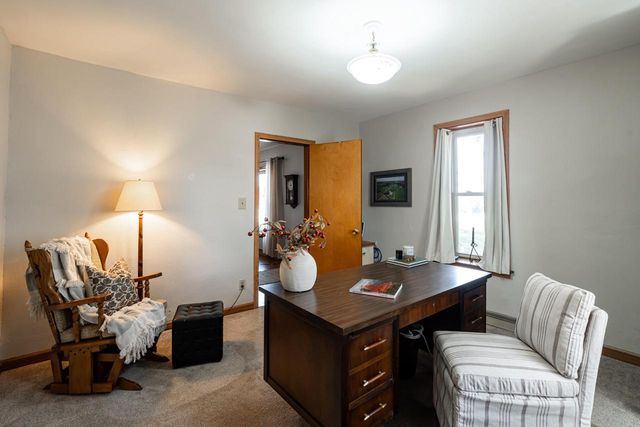 W1554 North Side DRIVE, Oconomowoc, WI 53066