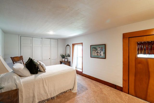 W1554 North Side DRIVE, Oconomowoc, WI 53066