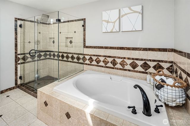 1815 Field Avenue NE, Renton, WA 98059