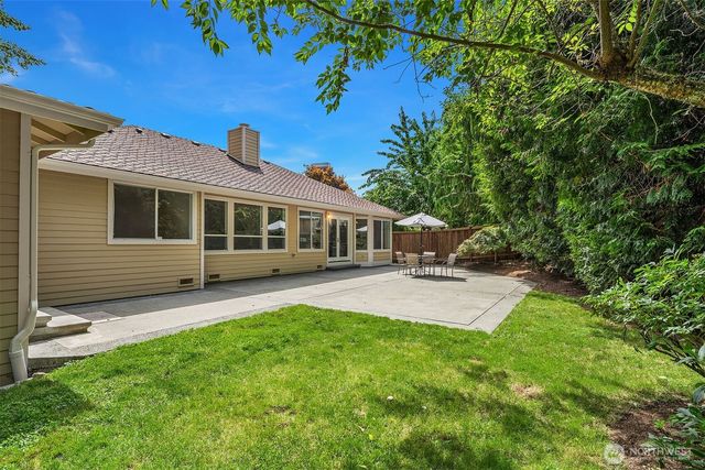 1815 Field Avenue NE, Renton, WA 98059