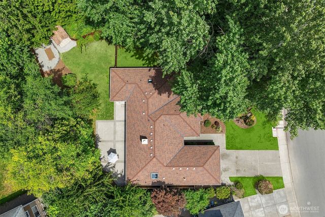 1815 Field Avenue NE, Renton, WA 98059