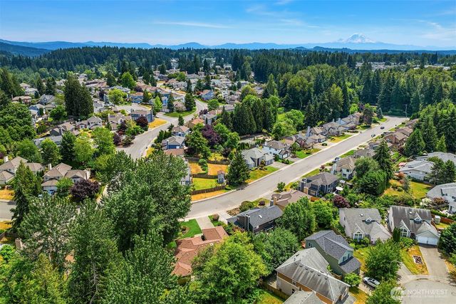 1815 Field Avenue NE, Renton, WA 98059