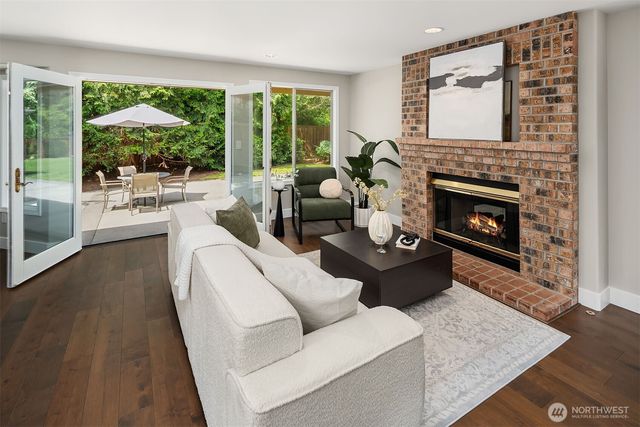 1815 Field Avenue NE, Renton, WA 98059