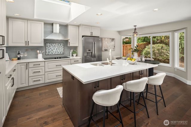 1815 Field Avenue NE, Renton, WA 98059