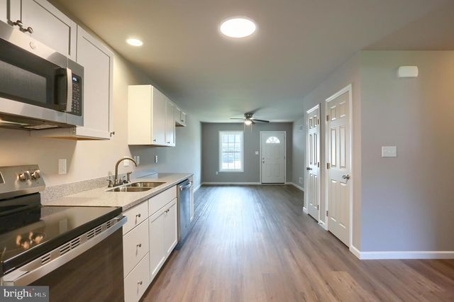 137 SABLE DR, Carlisle, PA 17013