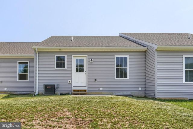 137 SABLE DR, Carlisle, PA 17013