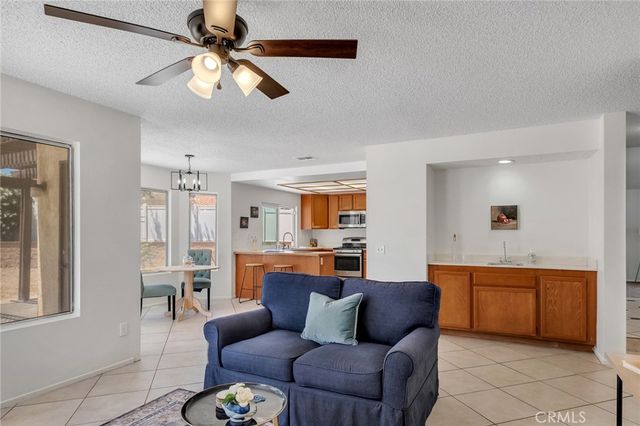 12532 Ironstone, Victorville, CA 92392